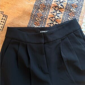 Express Black Pleated Ankle Pants: Size 2 Short